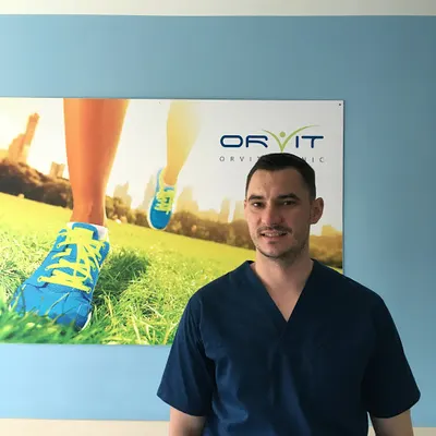 dr Kamil Graboń ORTOPEDA Toruń. Ortopeda dziecięcy, medycyna sportowa. Lekarz sportowy, chirurgia endoskopowa, stawów, artroskopia